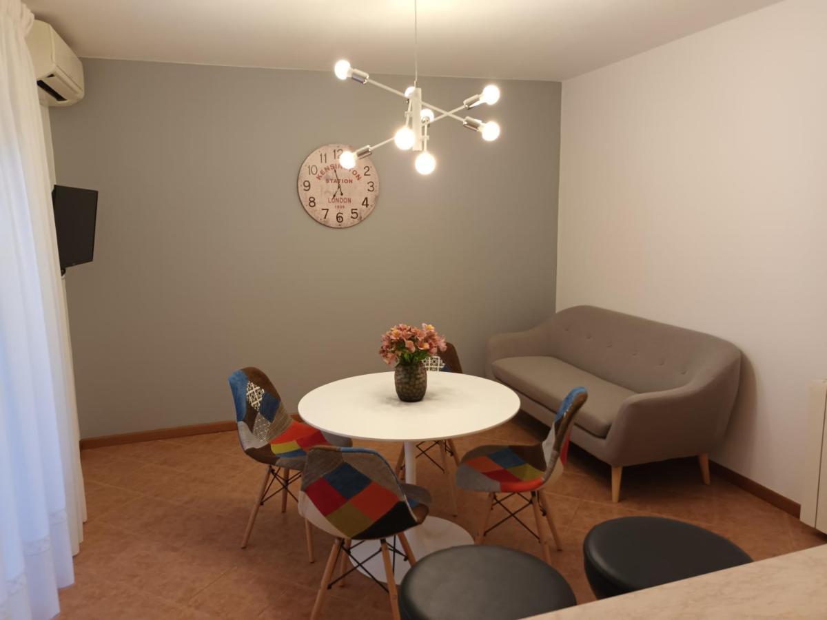 Apartments Leo Ровин Екстериор снимка