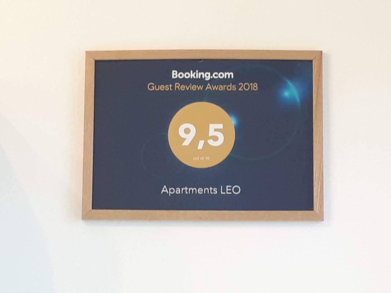 Apartments Leo Ровин Екстериор снимка